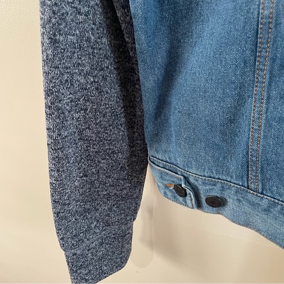 Aeropostale Men’s Light-washed Denim Hoodie (size: S) - Picture 5 of 8